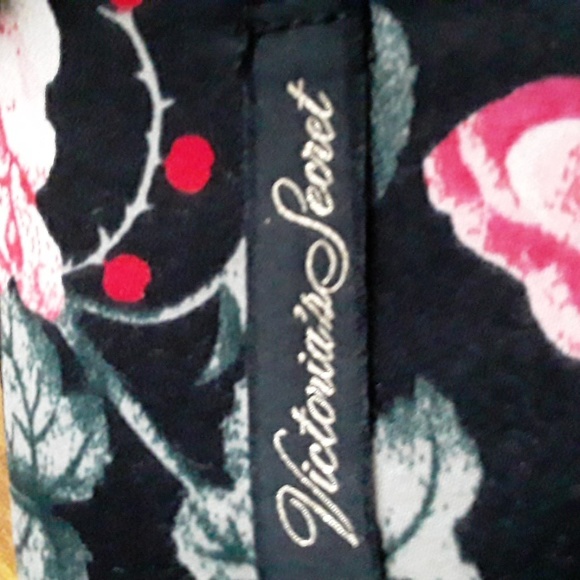 Victoria's  Secret, ladies  slippers - Picture 5 of 6